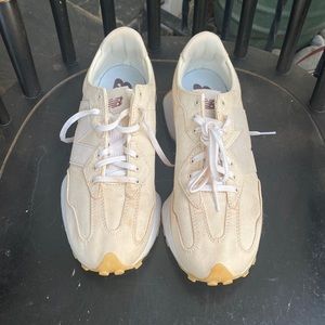 New Balance Women’s 327 Ivory Canvas